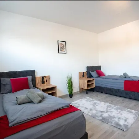 Serviceroom24 - Space In Wlan - Smart-tv - 24-7 Check-in Und Kueche * أوبيرهاوزين